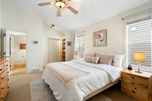 19 Rockmont Court Nw, Calgary, AB - Indoor Photo Showing Bedroom