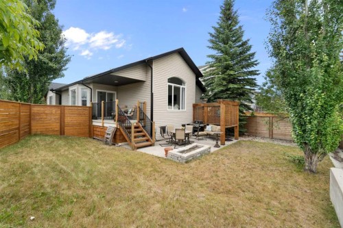 19 Rockmont Court Nw, Calgary, AB - Outdoor