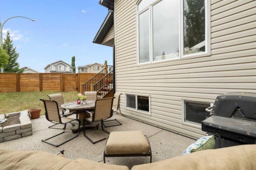 19 Rockmont Court Nw, Calgary, AB - Outdoor With Exterior