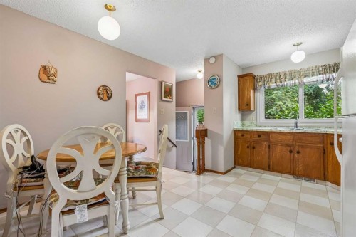 3131 Oakwood Drive Sw, Calgary, AB - Indoor
