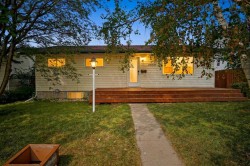 7935 Huntwick Hill NE Calgary, AB T2K 4G9