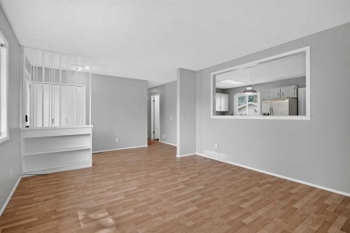 7935 Huntwick Hill Ne, Calgary, AB - Indoor Photo Showing Other Room