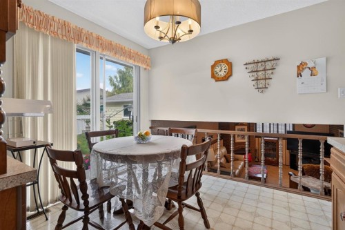 224 Silver Crest Drive Nw, Calgary, AB - Indoor Photo Showing Dining Room