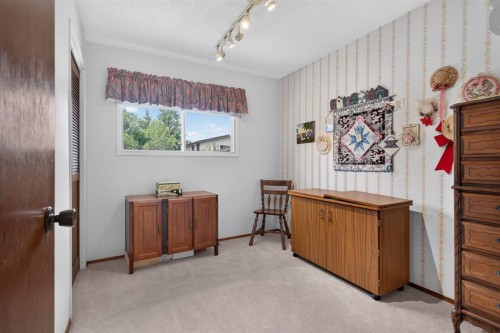 224 Silver Crest Drive Nw, Calgary, AB - Indoor