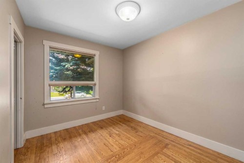 3042 28 Street Sw, Calgary, AB - Indoor Photo Showing Other Room
