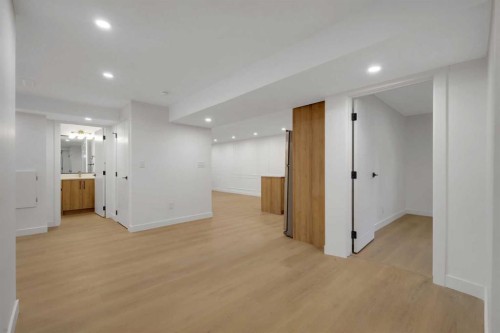 3331 41 Street Se, Calgary, AB - Indoor
