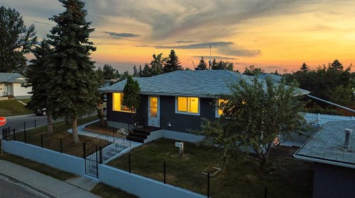 3331 41 Street Se, Calgary, AB - Outdoor
