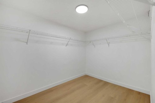 3331 41 Street Se, Calgary, AB - Indoor With Storage
