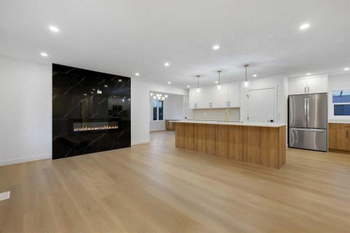 3331 41 Street Se, Calgary, AB - Indoor