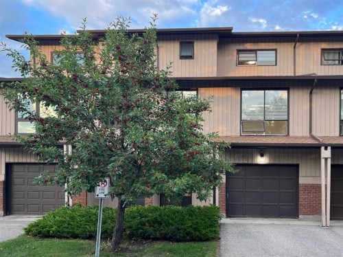 58 Canterbury Gardens Sw, Calgary, AB - Outdoor