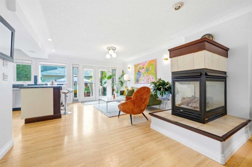 721 27 Avenue Nw, Calgary, AB - Indoor With Fireplace