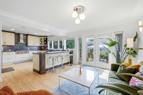 721 27 Avenue Nw, Calgary, AB - Indoor