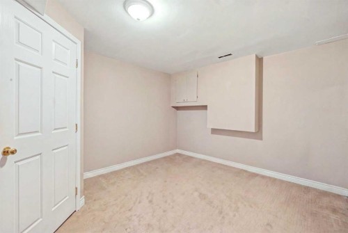 721 27 Avenue Nw, Calgary, AB - Indoor Photo Showing Other Room