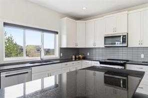 21 Evansview Manor Nw, Calgary, AB 