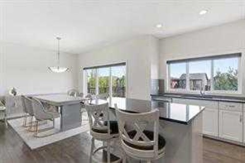 21 Evansview Manor Nw, Calgary, AB 