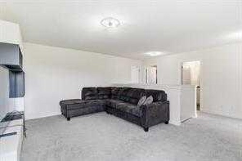 21 Evansview Manor Nw, Calgary, AB 