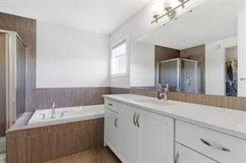 21 Evansview Manor Nw, Calgary, AB 