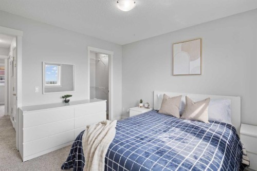 230 Covecreek Circle Ne, Calgary, AB - Indoor Photo Showing Bedroom