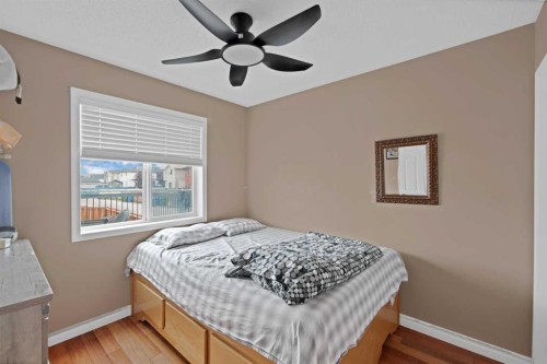 155 Taralea Gardens Ne, Calgary, AB - Indoor Photo Showing Bedroom