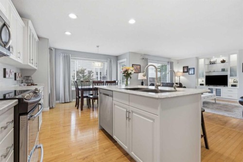 182 Kincora Park Nw, Calgary, AB - Indoor Photo Showing Kitchen With Upgraded Kitchen