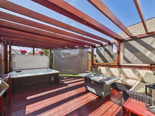 2049 New Brighton Gardens Se, Calgary, AB - Outdoor With Exterior