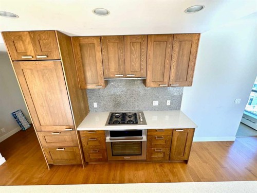 1615-222 Riverfront Avenue Sw, Calgary, AB - Indoor Photo Showing Kitchen