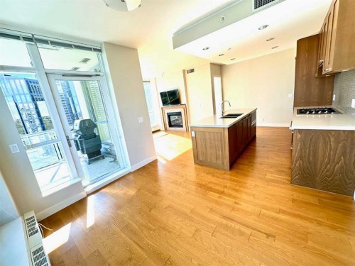 1615-222 Riverfront Avenue Sw, Calgary, AB - Indoor Photo Showing Other Room