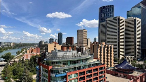 1615-222 Riverfront Avenue Sw, Calgary, AB - Outdoor