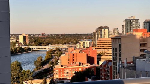 1615-222 Riverfront Avenue Sw, Calgary, AB - Outdoor