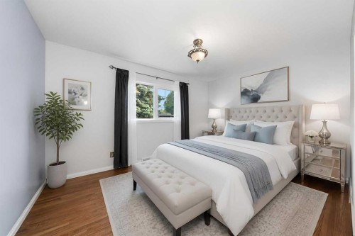 4511 41 Avenue Sw, Calgary, AB - Indoor Photo Showing Bedroom