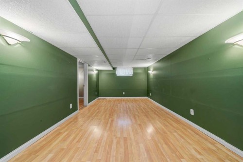 4511 41 Avenue Sw, Calgary, AB - Indoor Photo Showing Other Room