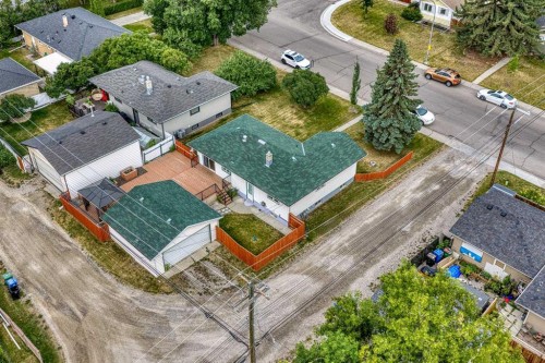 4511 41 Avenue Sw, Calgary, AB - Outdoor With Deck Patio Veranda With View