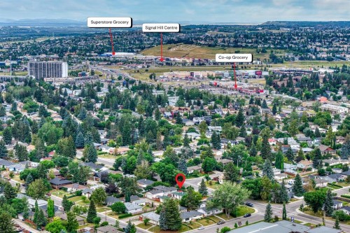 4511 41 Avenue Sw, Calgary, AB - Outdoor