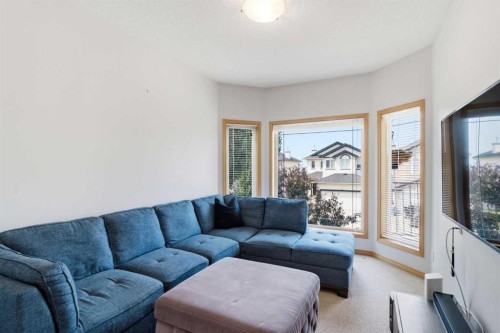 54 Rockyledge Rise Nw, Calgary, AB - Indoor Photo Showing Living Room