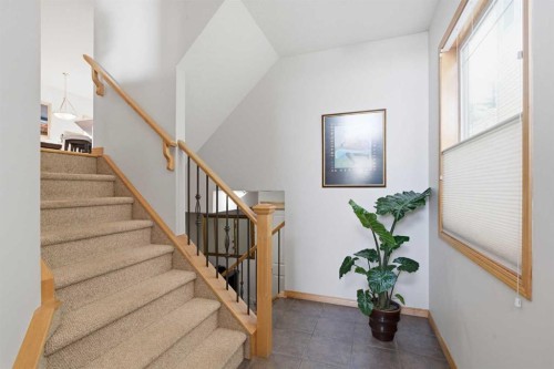 54 Rockyledge Rise Nw, Calgary, AB - Indoor Photo Showing Other Room