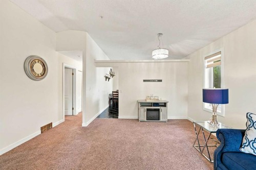 225 Harvest Glen Place Ne, Calgary, AB - Indoor