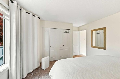 225 Harvest Glen Place Ne, Calgary, AB - Indoor Photo Showing Bedroom