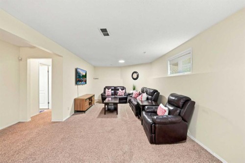 225 Harvest Glen Place Ne, Calgary, AB - Indoor
