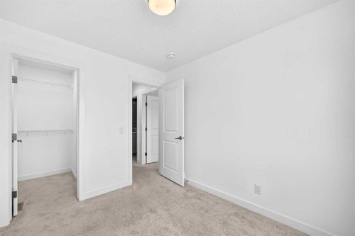 125 Herron Mews Ne, Calgary, AB - Indoor Photo Showing Other Room