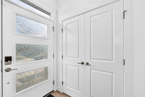 125 Herron Mews Ne, Calgary, AB - Indoor Photo Showing Other Room