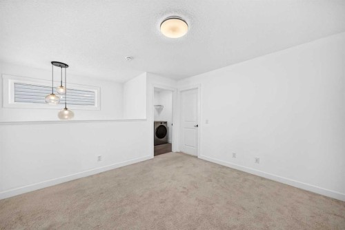 125 Herron Mews Ne, Calgary, AB - Indoor Photo Showing Other Room