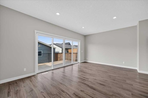 97 Seton Manor Se, Calgary, AB - Indoor Photo Showing Other Room
