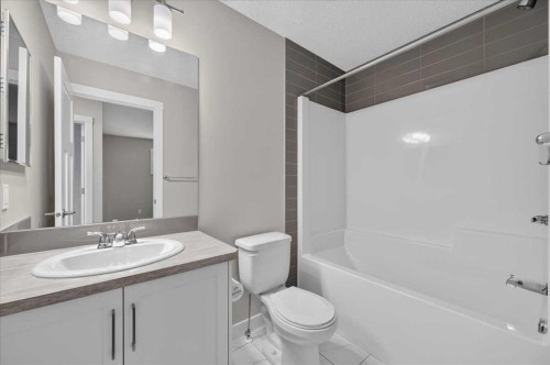 97 Seton Manor Se, Calgary, AB - Indoor Photo Showing Bathroom