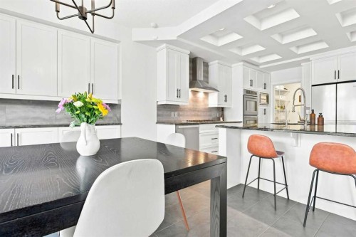 4 Silverado Saddle Court Sw, Calgary, AB - Indoor Photo Showing Kitchen With Upgraded Kitchen