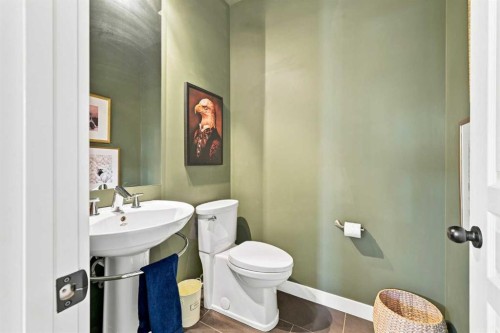 4 Silverado Saddle Court Sw, Calgary, AB - Indoor Photo Showing Bathroom