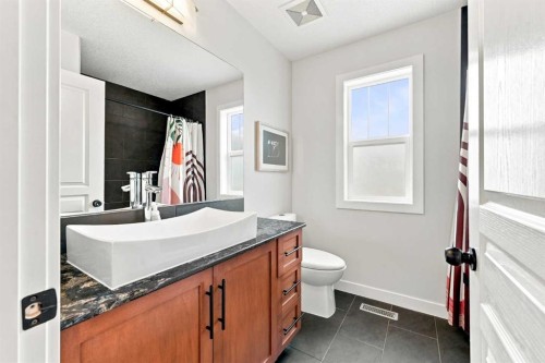 4 Silverado Saddle Court Sw, Calgary, AB - Indoor Photo Showing Bathroom