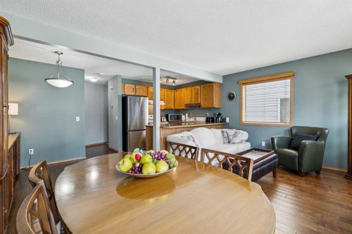 148 Everstone Drive Sw, Calgary, AB - Indoor Photo Showing Dining Room