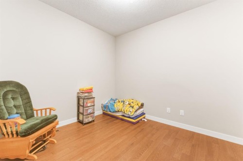 14 Belvedere Point Se, Calgary, AB - Indoor Photo Showing Other Room