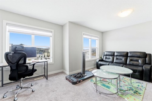 14 Belvedere Point Se, Calgary, AB - Indoor Photo Showing Office