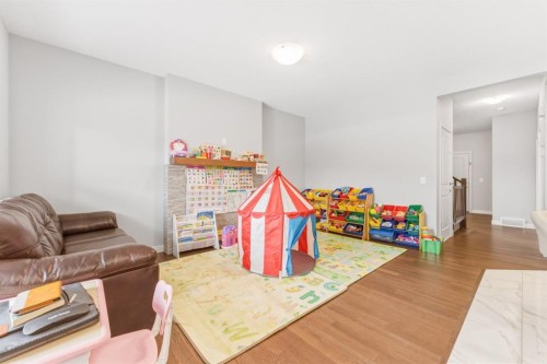 14 Belvedere Point Se, Calgary, AB - Indoor